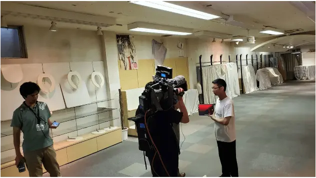 まちなかデジタルお化け屋敷 テレビ取材の様子